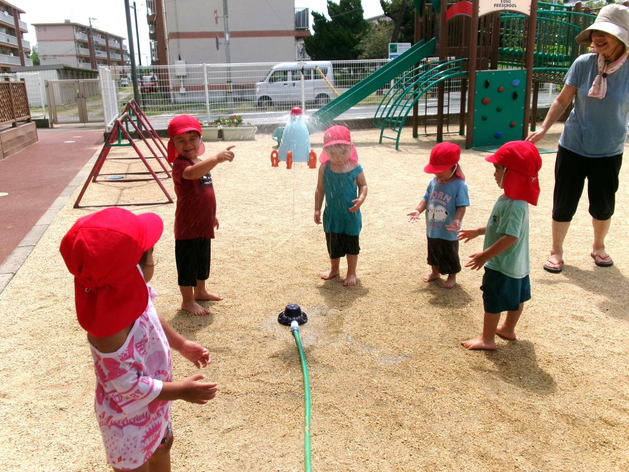 『水浴び気持ち良かったよ！』すみれ組（2歳児）