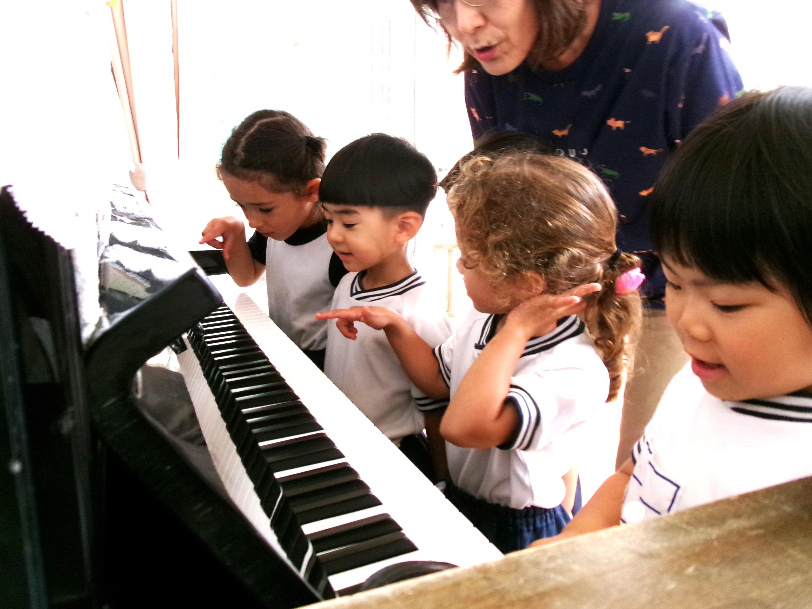 鍵盤ハーモニカを吹いたよ🎹ゆり組